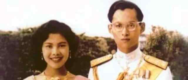 泰王 老泰王一辈子顶着原谅帽，却坚持只娶出轨王后一人，原因耐人寻味