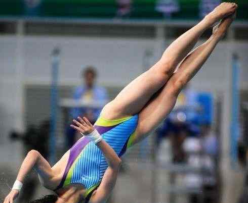 中国女子跳水队 跳水女神因太美被国家队开除，如今成网红瑜伽教练，身上纹身吸睛