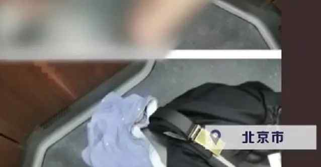 在校生穿着警服在高铁上拍淫秽视频 判了！