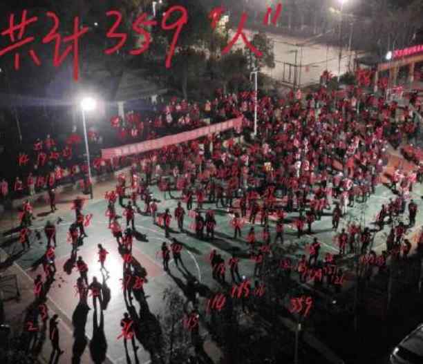 湖北孝感回应100人在小区聚集 聚集在干吗