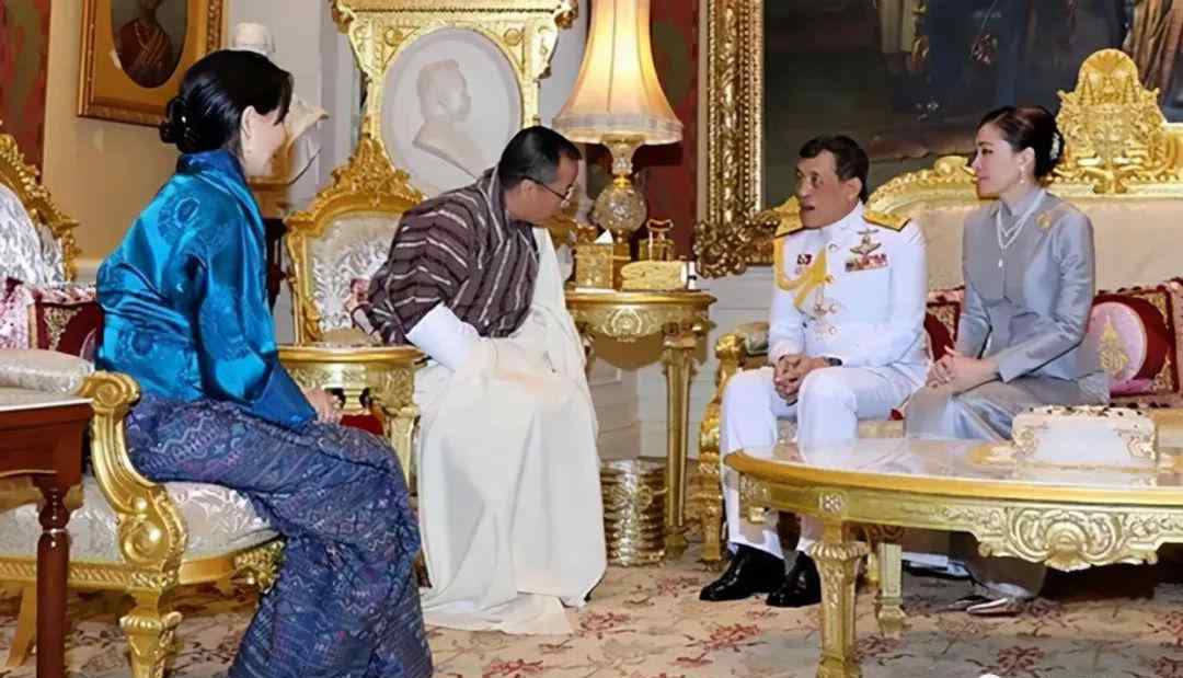 泰国王室 泰国王室后宫又开撕！废妃复宠被爆1000多张不雅照，王后下狠手？