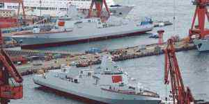 中国海军 中国5年内服役8艘055和5艘075 超过30万总吨