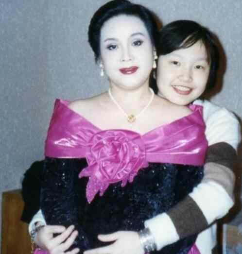 李谷一儿子 李谷一有孩子吗