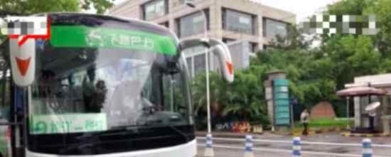 上海AI定制巴士具体怎样的上海AI定制巴士带来什么便利?