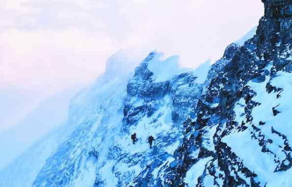 珠峰高程测量登山队登顶成功 他们经历了多少艰难