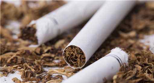 钟南山等专家呼吁远离烟草 吸烟会加重新冠感染者风险吗