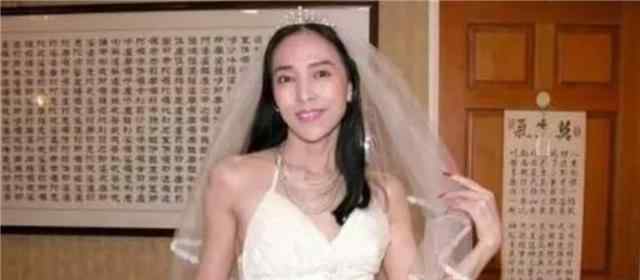 郑奇松 63岁女富豪携70亿资产，嫁小20多岁小鲜肉，认为没钱不配有爱情