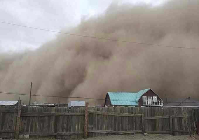 蒙古国极端天气已致10人死亡 黄沙肆虐两天后 最后一名失踪者被找到