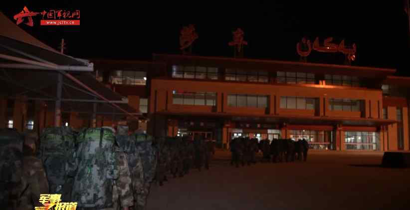 新兵赴阿里戍边 路上唱起《清澈的爱只为中国》