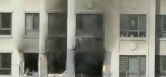 哈尔滨住宅爆炸 一男子直接被炸飞坠地身亡