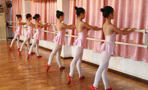 儿童舞蹈学习 家长必看：学习少儿中国舞的几大好处