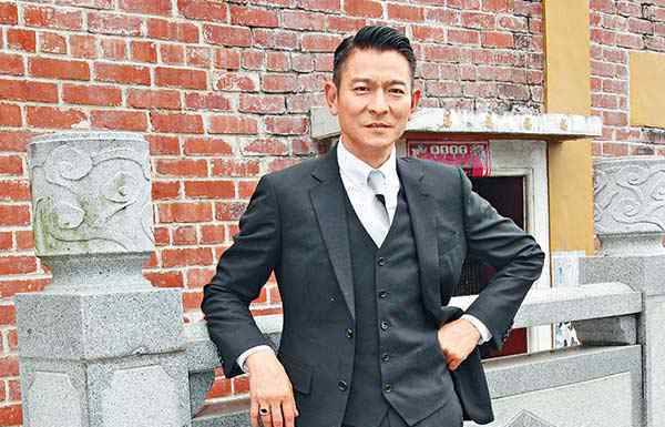 刘德华坠马后复出 下月22日将亮相香港电影首映礼