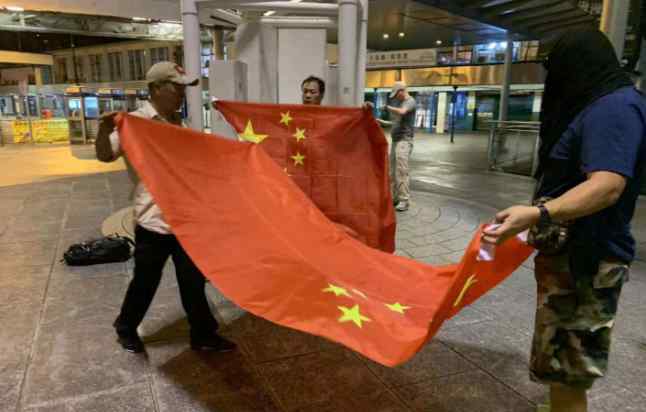 香港市民升起国旗 事件详情始末介绍！
