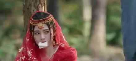 鞠婧祎演被绑架像咬化妆棉 事件详情始末介绍！文章配图