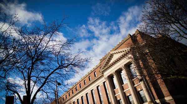 哈佛取消新生资格 4月中旬取消了至少10名学生入学资格