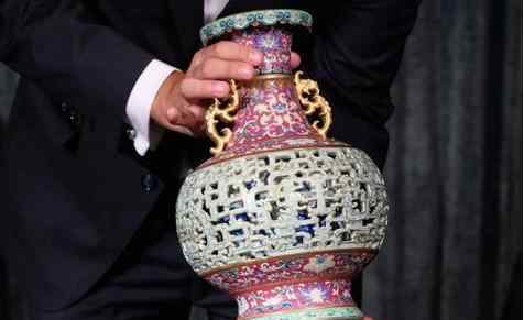欧洲老妇闲置中国花瓶拍得6300万 对此大家怎么看？