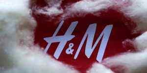 H&M拒绝新疆棉花 H&M暴跌88%！中国的降维打击才刚开始