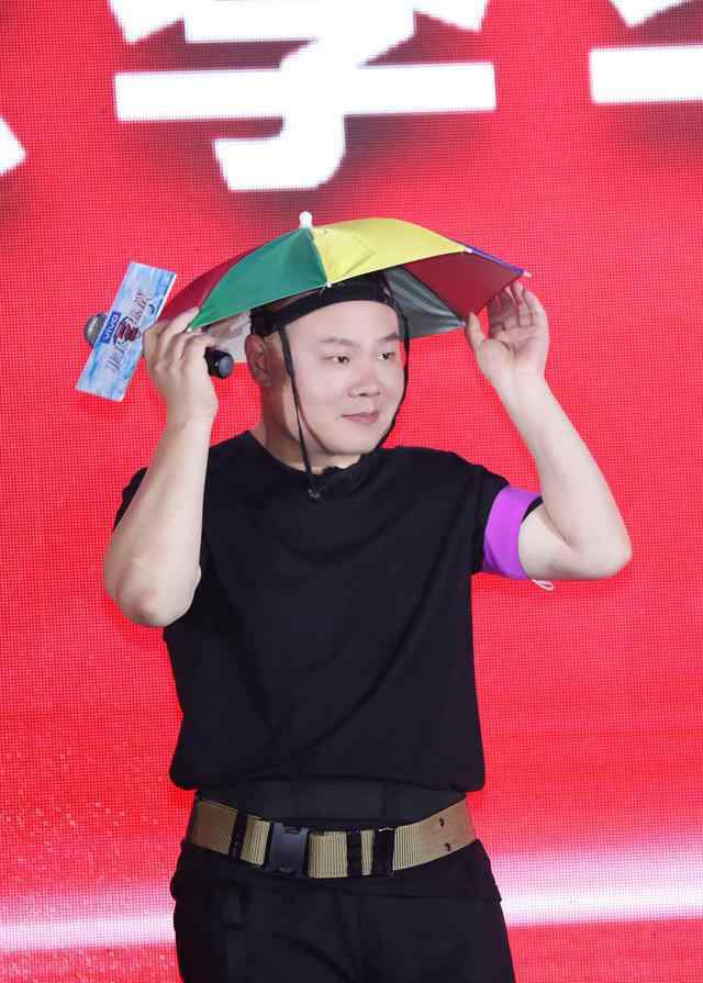 THE9参加极限挑战，女团给哥哥们送装备