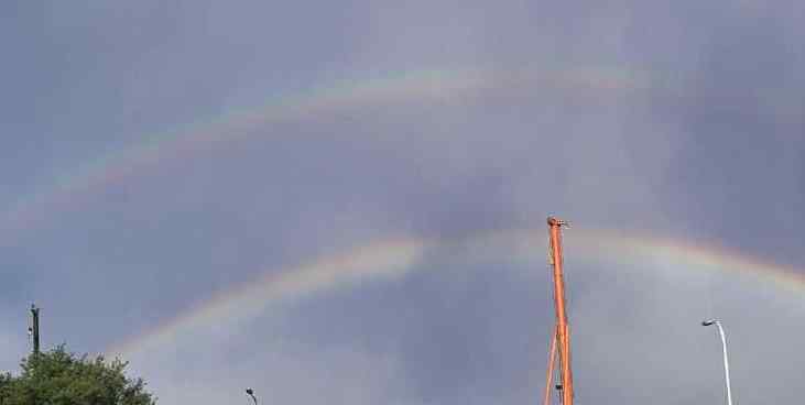 雷雨过后北京天空再现双彩虹 引发市民观虹潮