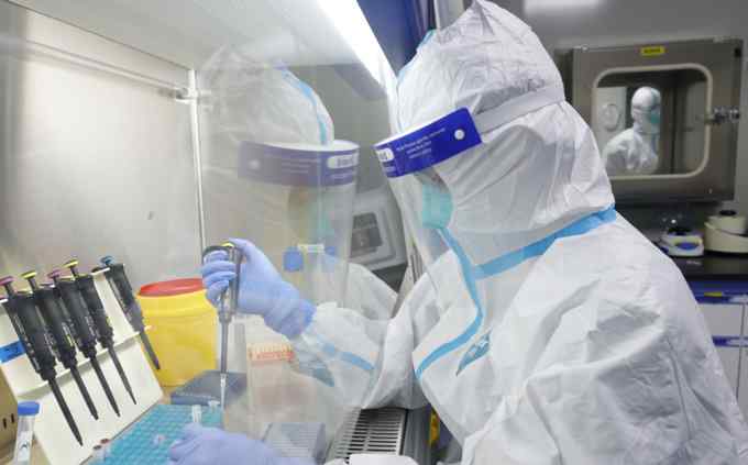 贵阳一新冠康复者回国后复阳 超300人被隔离