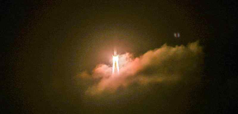 嫦娥五号完成第二次轨道修正 整个过程曝光