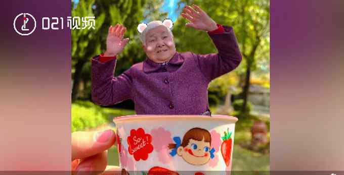 有创意！上海一福利院为老人拍小人国创意照 此前还COS过名画