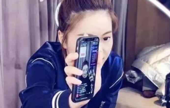 花40万请主播带货只卖出3000元 究竟发生了什么