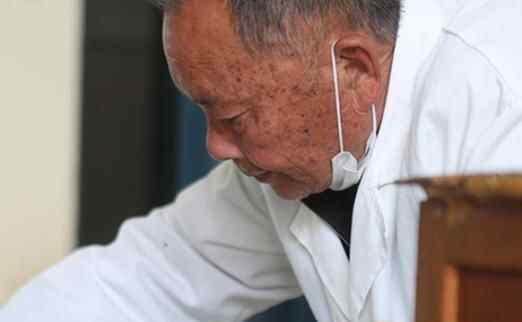 71岁乡村医生孤岛战疫 筛查病患叶远庆一人扛起重担