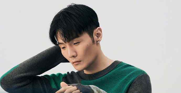 李荣浩写小作文吐槽物业 李荣浩和物业之间发生了什么吗