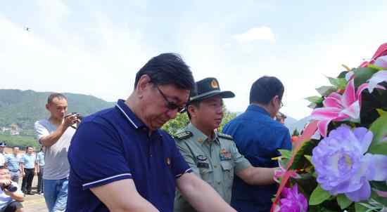 大型文献纪录片《从三河坝到井冈山》在梅州大埔开机拍摄