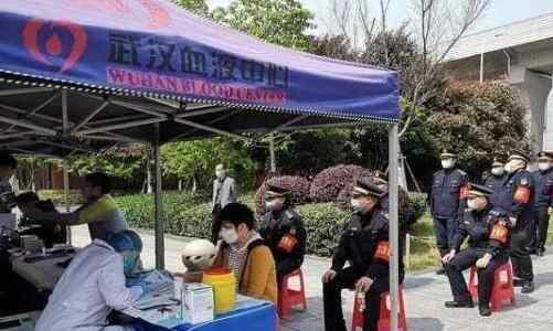 武汉市民5天献血140万毫升 太不容易