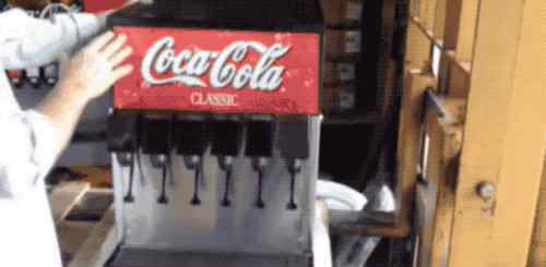 饮料机 什么？！饮料机的里“可乐”不是你每天喝到的可乐，而是……