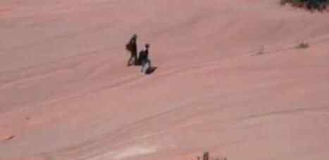 网红踩踏丹霞地貌并拍视频炫耀 为什么引争议什么原因？