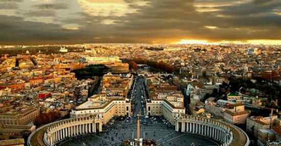 梵蒂冈有多少人 世界上最小的国家是梵蒂冈的面积只有0.44平方千
