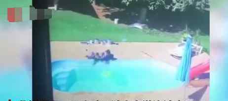 3岁男孩泳池中救出溺水好友 背后真相实在让人惊愕