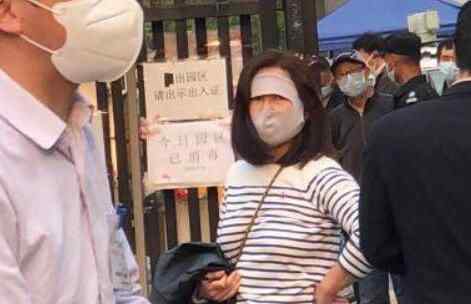 老外不戴口罩打保安被防暴叉按倒 中国妻子举动更令人气愤究竟是怎么回事？