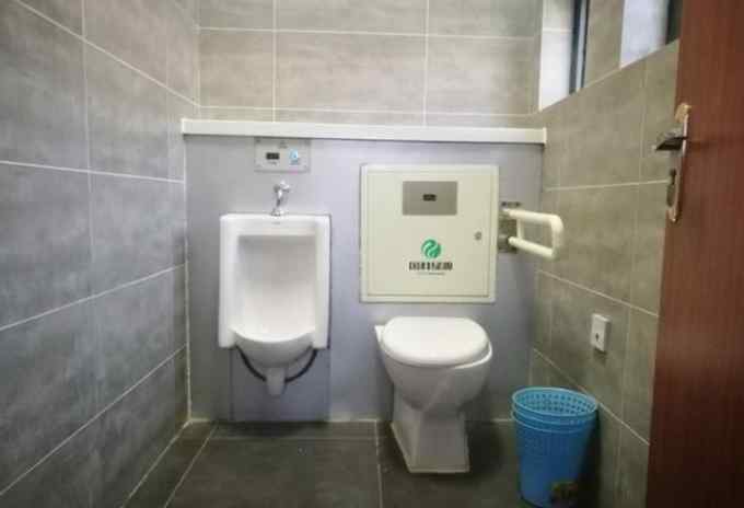 农村厕所改造成摆设 中纪委网站三问当地负责人