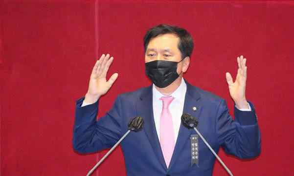 韩国议员穿尿不湿发表超长演说 韩国议员为什么穿尿不湿
