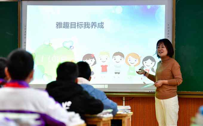 深圳拟探索推进12年免费教育 并再逐步向更长年限延伸
