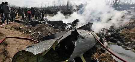 印巴空战复盘：印度直升机是自己摔死的，坚称米格21击落巴军F16