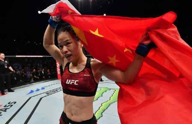 中国猛女42秒暴力KO对手夺冠 张伟丽获亚洲首个UFC女子世界冠军