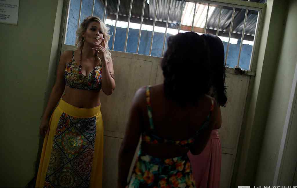 巴西监狱年度选美 女囚自信T台走秀