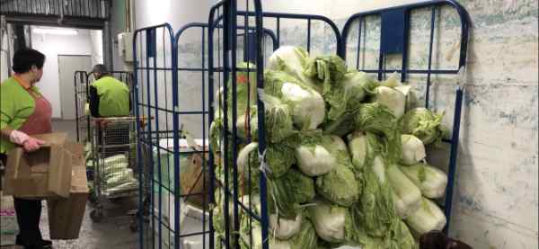 北京大白菜价格 北京超市发低于采购价出售大白菜 十种菜品实施控价