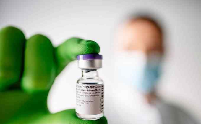 西班牙一养老院接种第一剂辉瑞疫苗后全体阳性，至少7人死亡