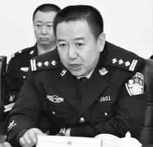 新疆乌苏公安局长 乌苏公安局长被免职 包养"双胞胎"警花部分属实