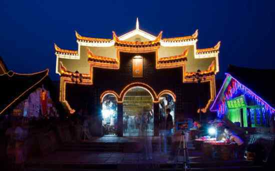 中国最佳旅游胜地 国内最适合学生的十大旅游胜地公布 凤凰在列