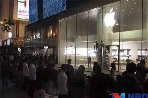 iphone8官网 谁能想到iPhone也有今天！iPhone8温州开售首日现场略尴尬