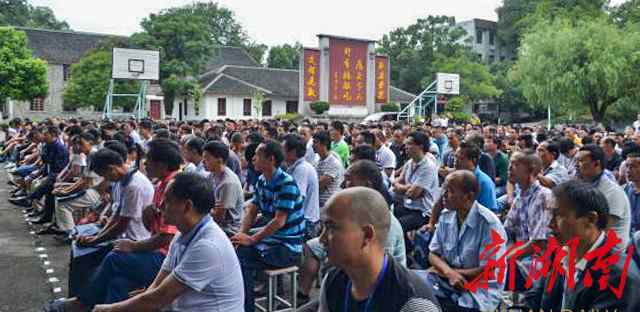怀化安江洪水小孩 9月3日，安江农校发生大事，515人聚集于此