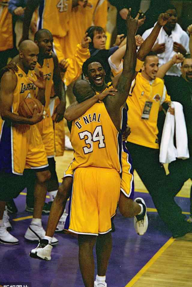 迈克毕比 2002年NBA“国王”惨案，最SHOW国王何以被OK湖人连翻两把