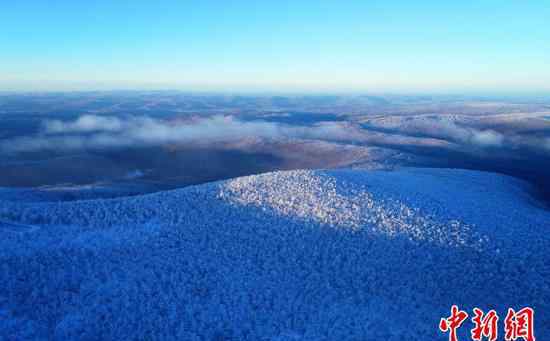 新疆百里雾凇 内蒙古呼伦贝尔进入极寒天气 航拍大兴安岭百里雾凇